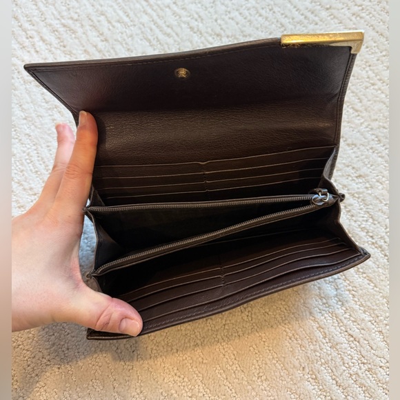 Gucci GG fabric and leather long snap closure wallet - Picture 9 of 15